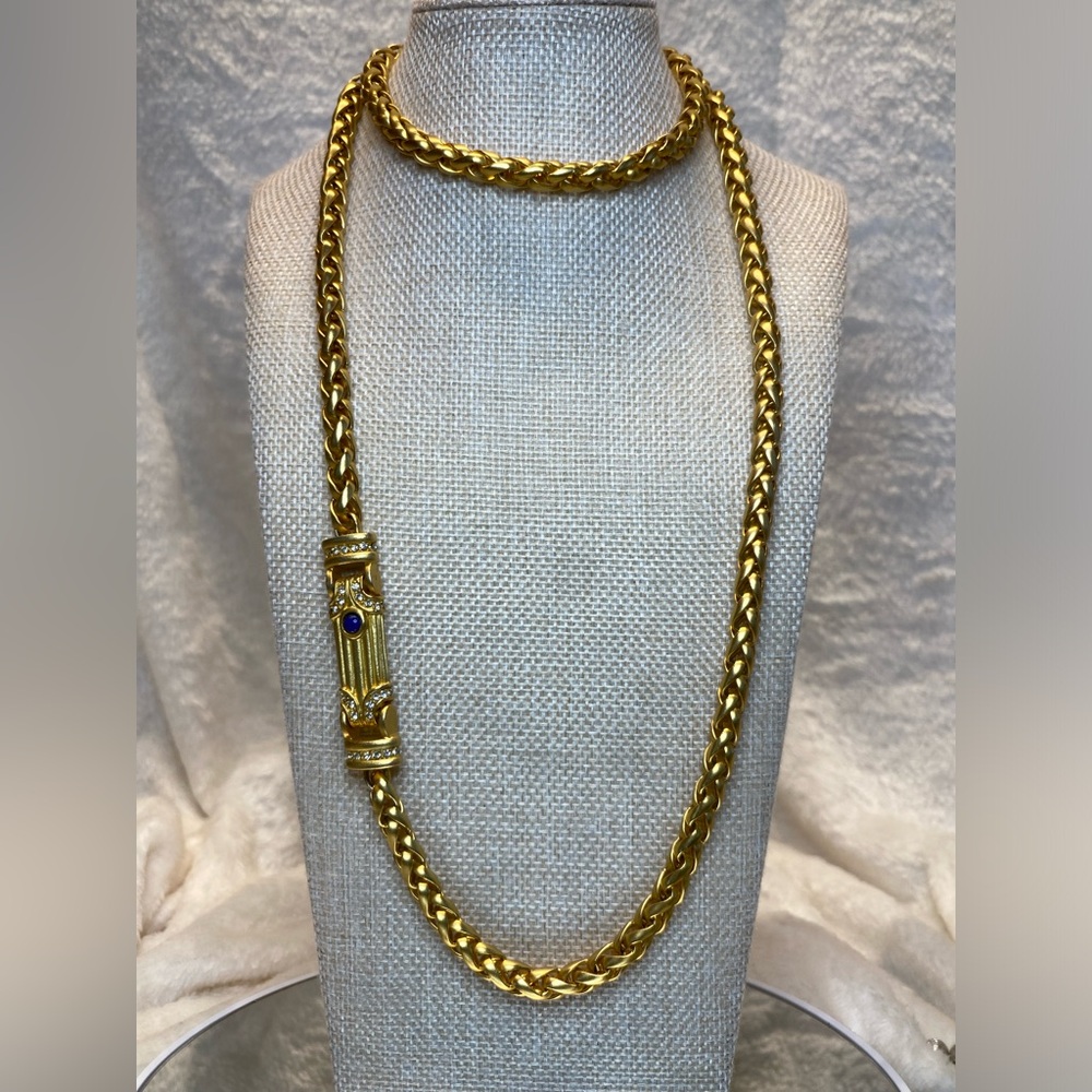Vintage Matte Gold Tone Wheat Chain
Necklace W/ Rhinestone on Bar Pendant 36”